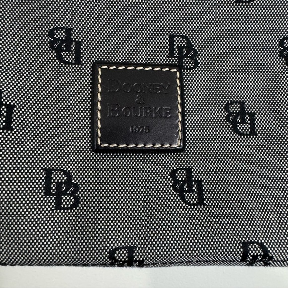 Dooney & Bourke Y2K Canvas Signature Hand Bag Purse With Leather Accents - Picture 5 of 16